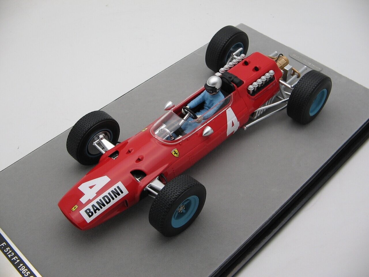 Formule 1 Ferrari 512 #4 GP Italy 1965 + Driver - 1:18 - Tecnomodel Mythos