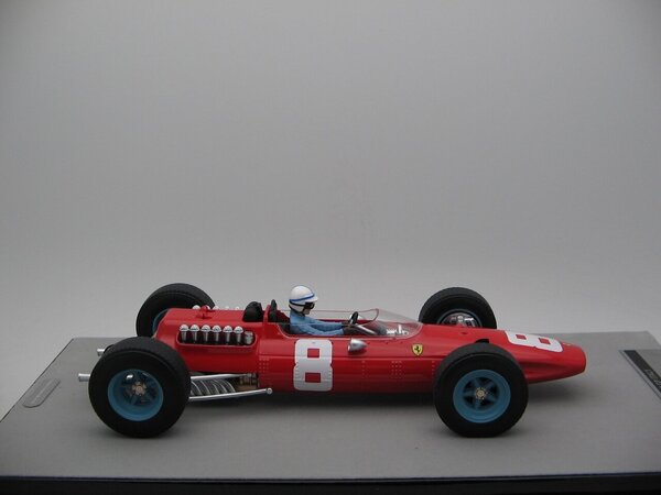 Formule 1 Ferrari 512 #8 GP Italy 1965 + Driver - 1:18 - Tecnomodel Mythos Formule 1 Ferrari 512 #8 GP Italy 1965 + Driver - 1:18 - Tecnomodel Mythos