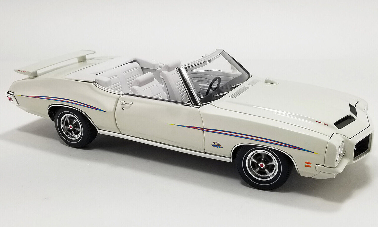 Pontiac Pontiac GTO Judge Convertible 1971 - 1:18 - ACME Pontiac Pontiac GTO Judge Convertible 1971 - 1:18 - ACME