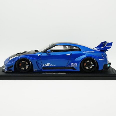 Nissan Nissan 35GT-RR LB-Silhouette Works GT - 1:18 - Ignition Model