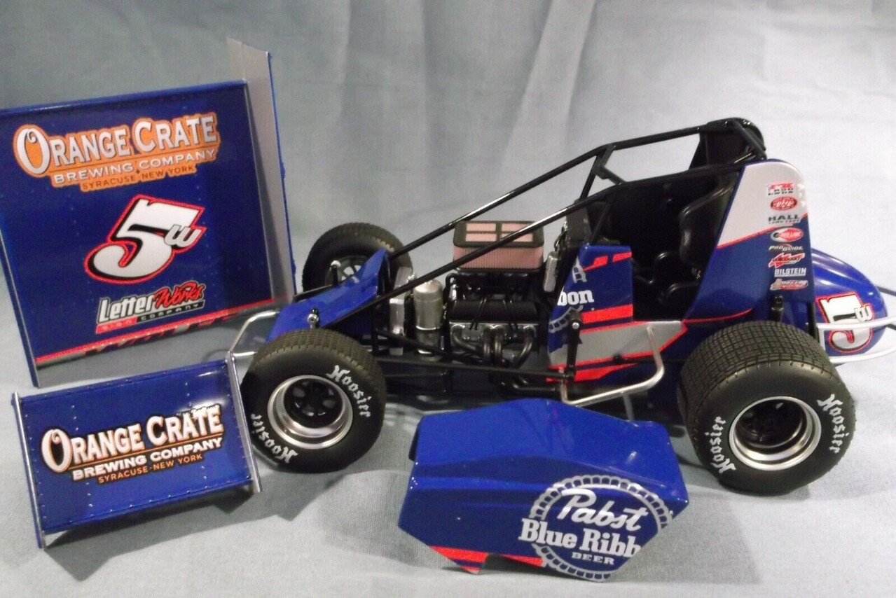 Sprint Car Sprint Car #5w Pabst Blue Ribbon Beer Lucas Wolfe 2021 - 1:18 - ACME Sprint Car Sprint Car #5w Pabst Blue Ribbon Beer Lucas Wolfe 2021 - 1:18 - ACME