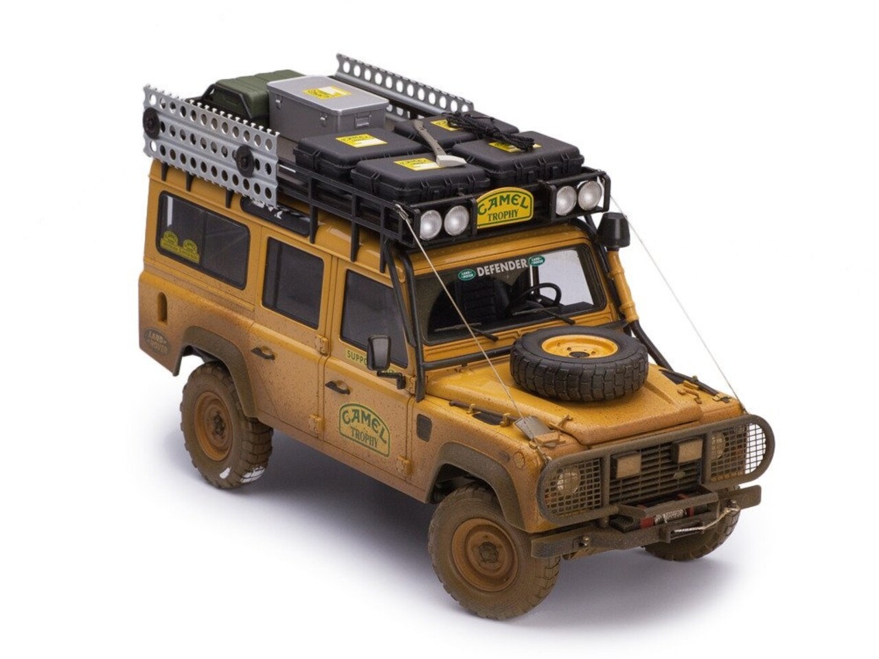 Land Rover Land Rover Defender 110 'Camel Trophy' Support Unit Sabah-Malaysia Dirty Version 1993 - 1:18 - Almost Real