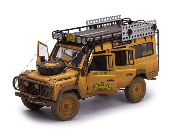 Land Rover Land Rover Defender 110 'Camel Trophy' Support Unit Sabah-Malaysia Dirty Version 1993 - 1:18 - Almost Real