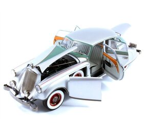 Pierce-Arrow Pierce-Arrow Silver Arrow 1933 - 1:18 - Signature Models Pierce-Arrow Pierce-Arrow Silver Arrow 1933 - 1:18 - Signature Models