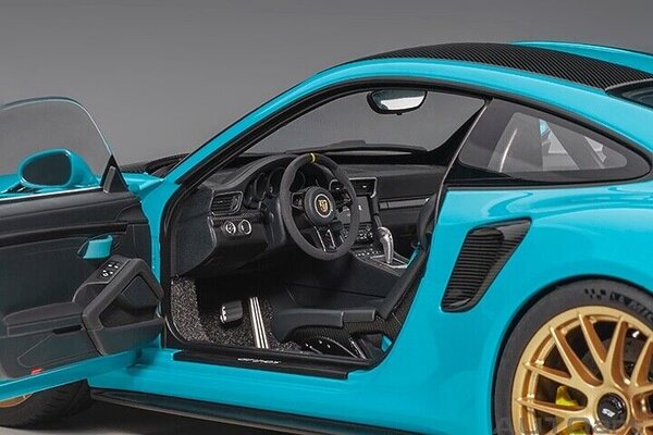 Porsche Porsche 911 (991.2) GT2 RS Weissach Package - 1:18 - AUTOart Porsche Porsche 911 (991.2) GT2 RS Weissach Package - 1:18 - AUTOart