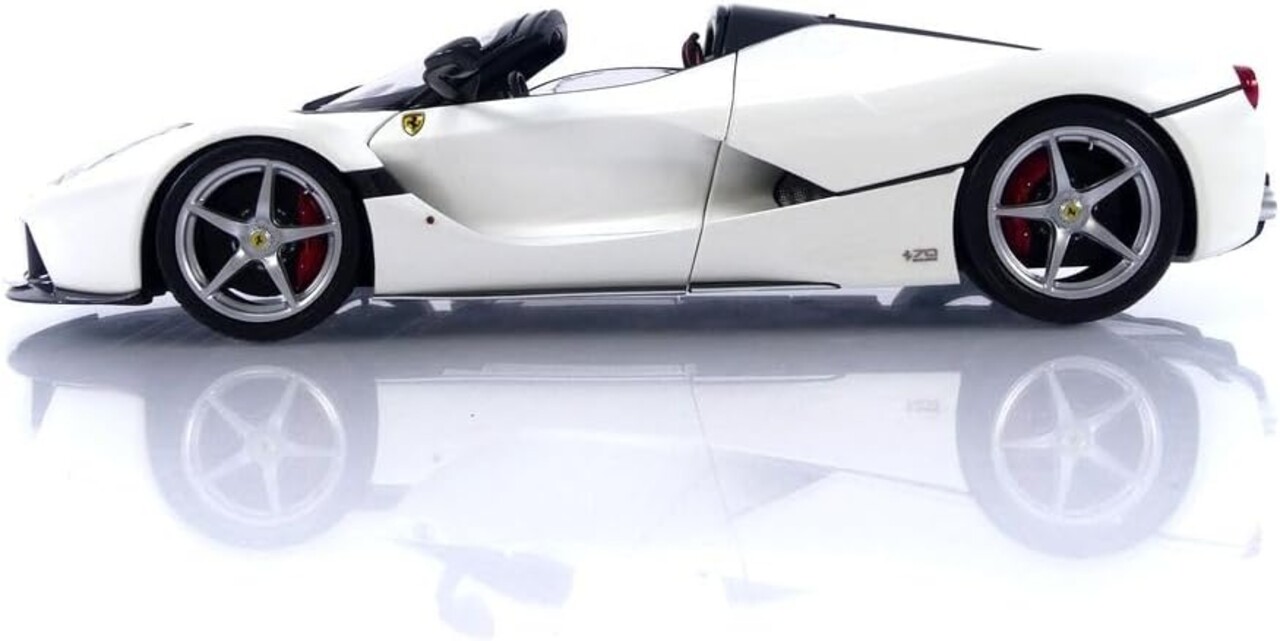 Ferrari Ferrari 'LaFerrari' Aperta - 1:18 - BBR Ferrari Ferrari 'LaFerrari' Aperta - 1:18 - BBR