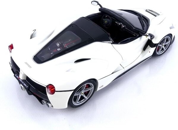 Ferrari Ferrari 'LaFerrari' Aperta - 1:18 - BBR Ferrari Ferrari 'LaFerrari' Aperta - 1:18 - BBR