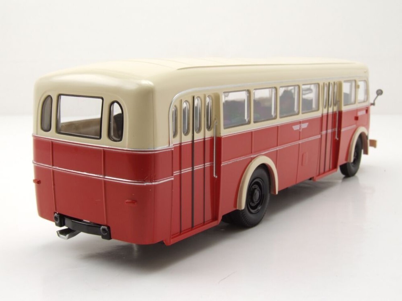 Ikarus Ikarus 60 Cottbusverkehr (Public Transport Cottbus-Germany) 1950 - 1:43 - Premium ClassiXXs Ikarus Ikarus 60 Cottbusverkehr (Public Transport Cottbus-Germany) 1950 - 1:43 - Premium ClassiXXs