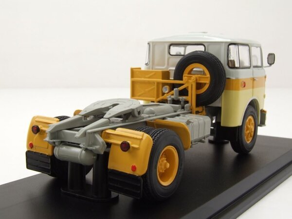 LIAZ Liaz/Skoda 706 MTTN Tractor 4x2  - 1:43 - Premium ClassiXXs LIAZ Liaz/Skoda 706 MTTN Tractor 4x2  - 1:43 - Premium ClassiXXs