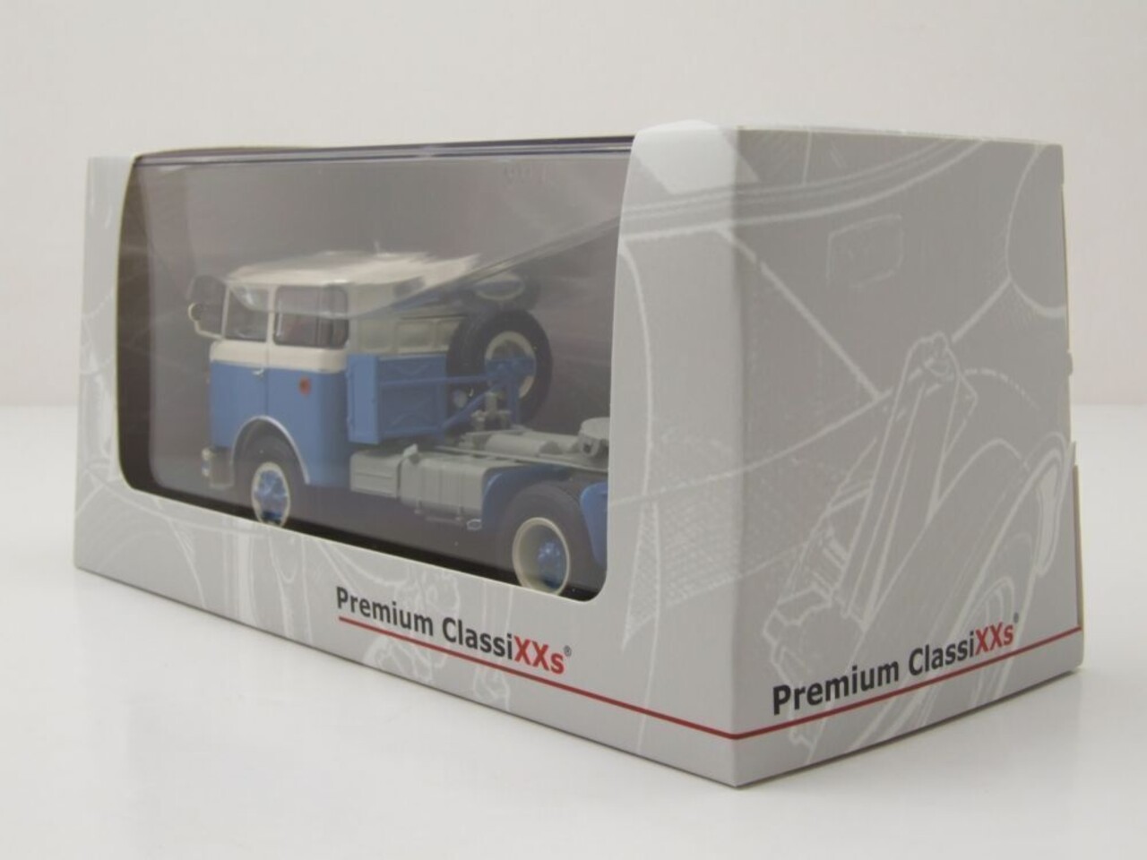 LIAZ Liaz/Skoda 706 RTTN Tractor 4x2  - 1:43 - Premium ClassiXXs LIAZ Liaz/Skoda 706 RTTN Tractor 4x2  - 1:43 - Premium ClassiXXs
