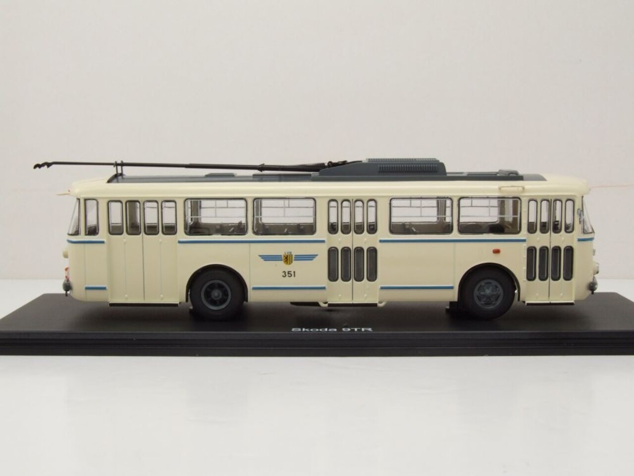 Skoda Skoda 9 TR Trolleybus 1961 Berliner Verkehrsbetriebe (Germany) - 1:43 - Premium ClassiXXs