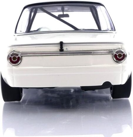 BMW BMW 2002 Plain Body Version 1970 - 1:18 - Minichamps BMW BMW 2002 Plain Body Version 1970 - 1:18 - Minichamps