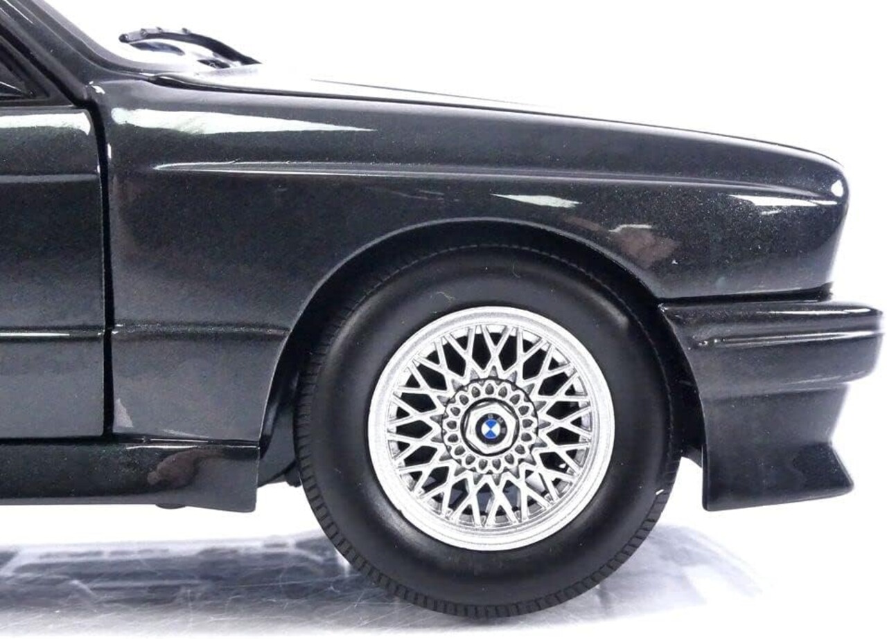 BMW BMW M3 Street 1987 - 1:18 - Minichamps BMW BMW M3 Street 1987 - 1:18 - Minichamps