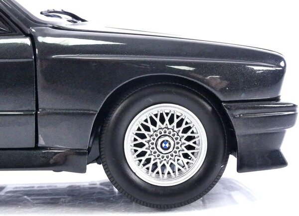 BMW BMW M3 Street 1987 - 1:18 - Minichamps BMW BMW M3 Street 1987 - 1:18 - Minichamps