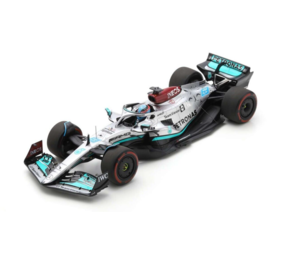 Formule 1 Mercedes-AMG F1 W13 E Performance #63 Winner GP Brazil 2022 + Signs - 1:18 - Spark Formule 1 Mercedes-AMG F1 W13 E Performance #63 Winner GP Brazil 2022 + Signs - 1:18 - Spark
