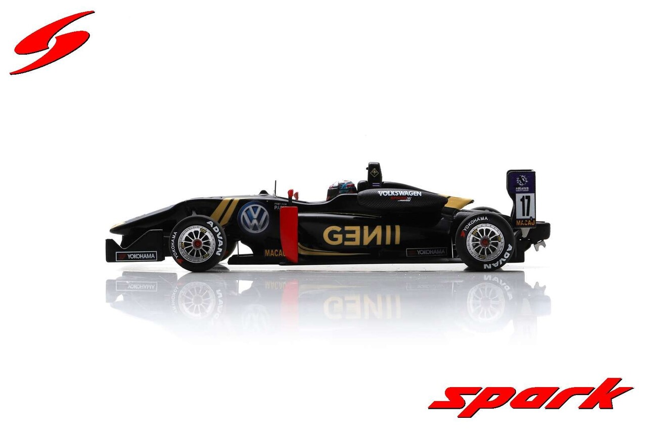 Dallara Dallara F3 #17 Macau Grand Prix FIA F3 International Cup 2015 - 1:43 - Spark Dallara Dallara F3 #17 Macau Grand Prix FIA F3 International Cup 2015 - 1:43 - Spark