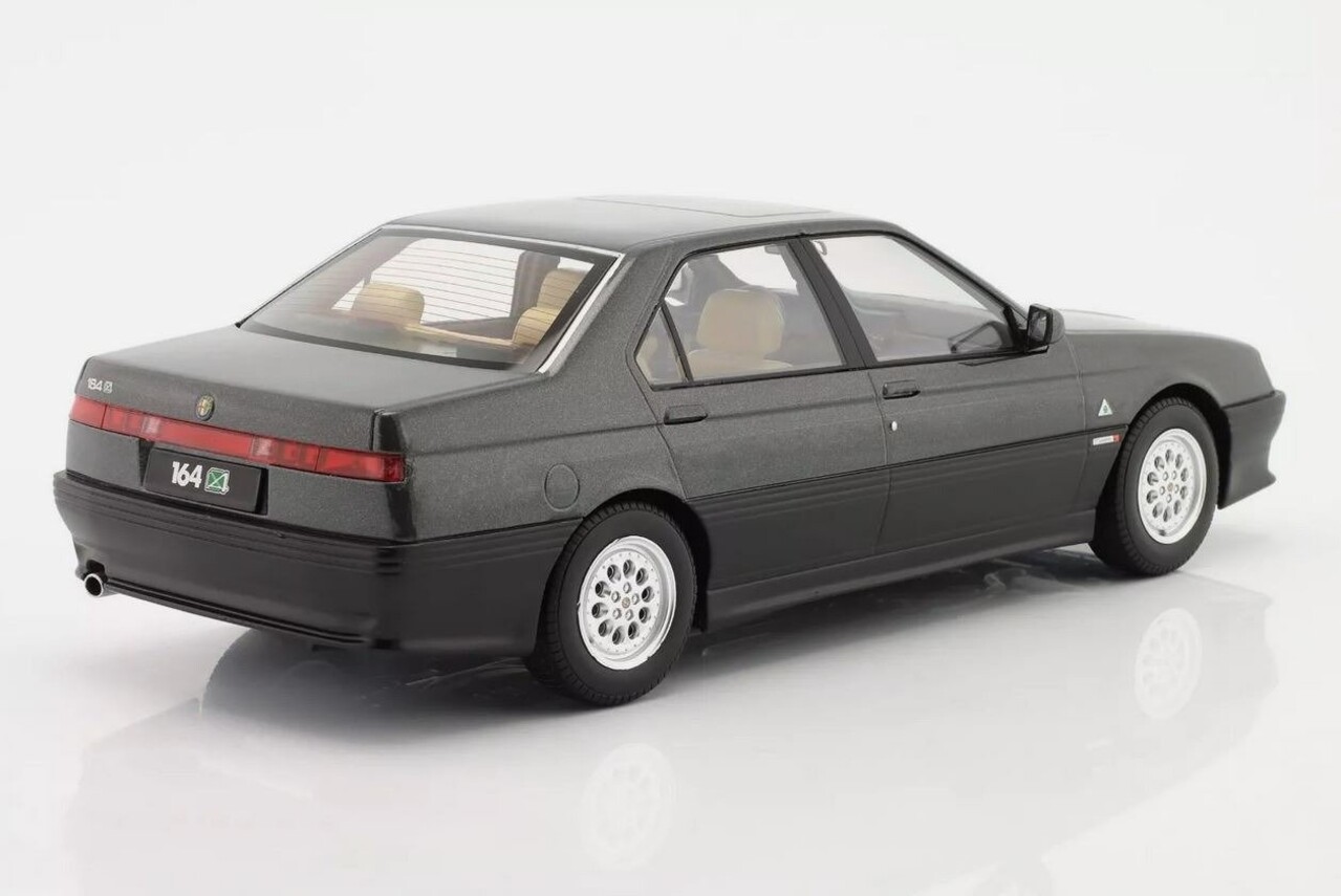 Alfa Romeo Alfa Romeo 164 Q4 1994 - 1:18 - Triple 9 Collection Alfa Romeo Alfa Romeo 164 Q4 1994 - 1:18 - Triple 9 Collection