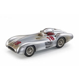 Formule 1 Mercedes-Benz W196R Streamliners #18 Winner GP France 1954  Juan Fangio World Champion (Dirty Version) - 1:18 - GP Replicas Formule 1 Mercedes-Benz W196R Streamliners #18 Winner GP France 1954  Juan Fangio World Champion (Dirty Version) - 1:18 - GP Replicas