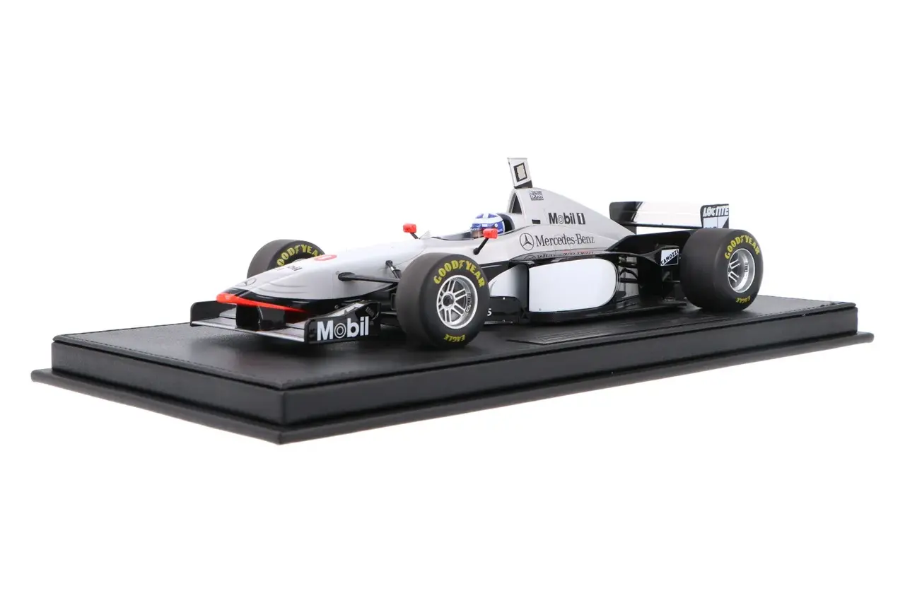 Formule 1 McLaren MP4/12 Mercedes #10 Winner GP Australia + Driver Figure 1997 - 1:18 - GP Replicas Formule 1 McLaren MP4/12 Mercedes #10 Winner GP Australia + Driver Figure 1997 - 1:18 - GP Replicas