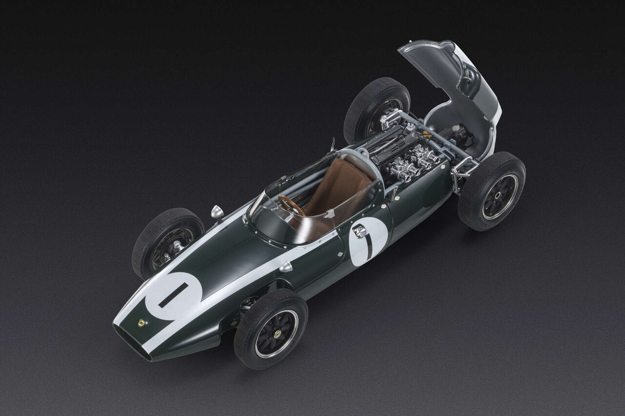 Formule 1 Cooper T53 #1 Pole Position Winner GP Great Britain 1960 J. Brabham - 1:18 - GP Replicas Formule 1 Cooper T53 #1 Pole Position Winner GP Great Britain 1960 J. Brabham - 1:18 - GP Replicas