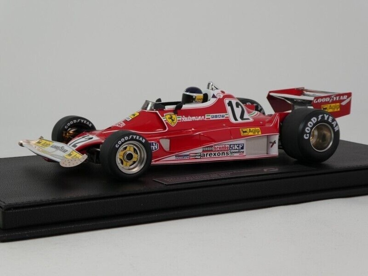 Formule 1 Ferrari 312 T3 #12 Winner GP Canada 1978 + Pilot Figure G. Villeneuve  - 1:18 - GP Replicas Formule 1 Ferrari 312 T3 #12 Winner GP Canada 1978 + Pilot Figure G. Villeneuve  - 1:18 - GP Replicas