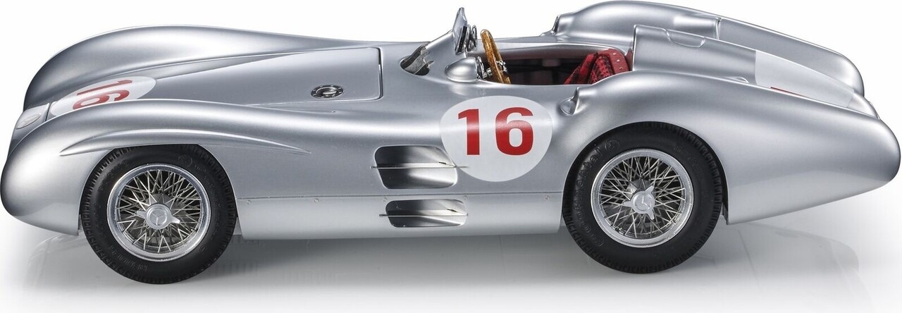 Formule 1 Mercedes-Benz W196R Streamliner #16 Winner GP Monza 1954 JM. Fangio - 1:18 - GP Replicas Formule 1 Mercedes-Benz W196R Streamliner #16 Winner GP Monza 1954 JM. Fangio - 1:18 - GP Replicas