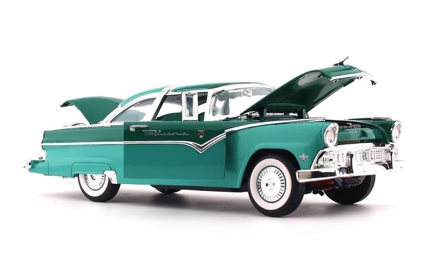 Ford Ford Crown Victoria 1955 - 1:18 - Road Signature Ford Ford Crown Victoria 1955 - 1:18 - Road Signature