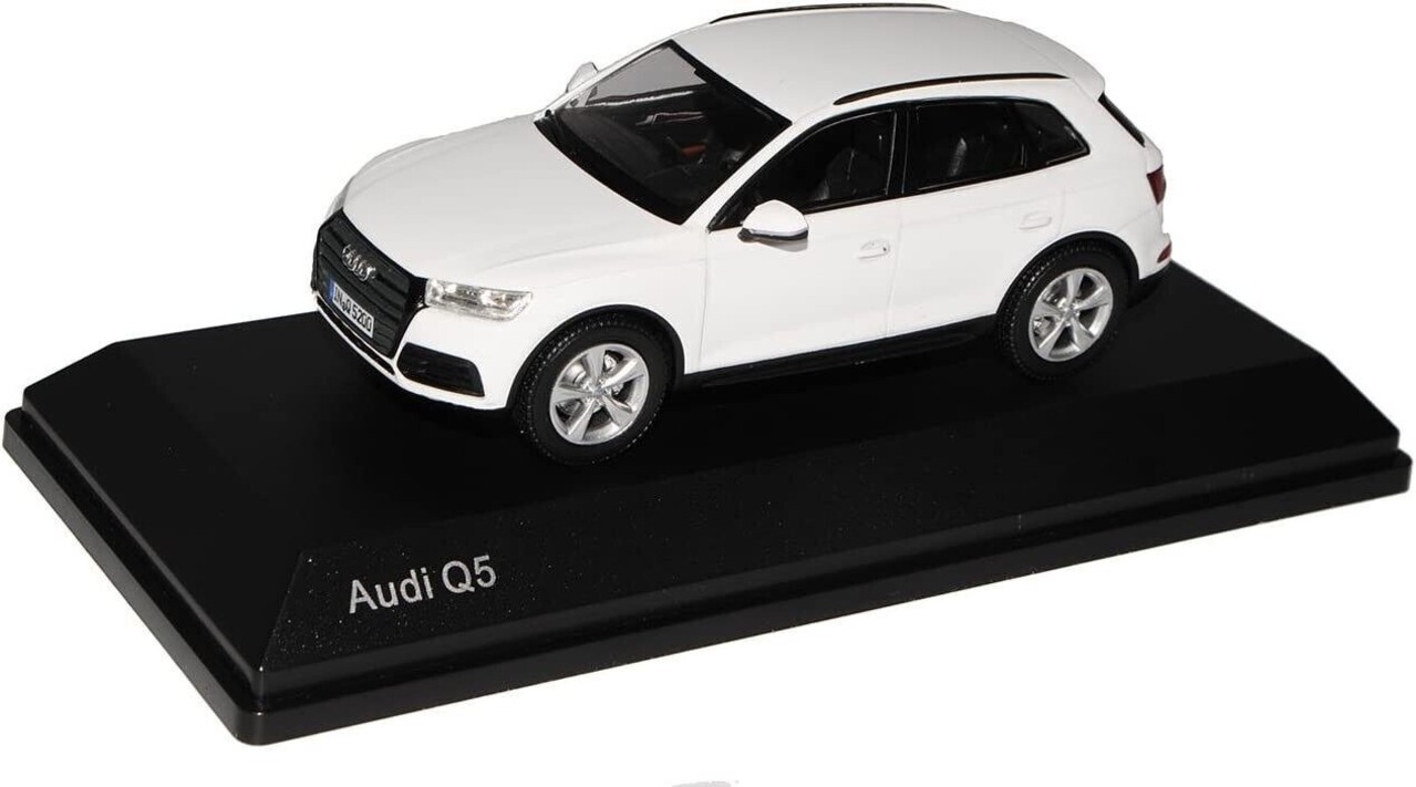 Audi Audi Q5 - 1:43 - iScale