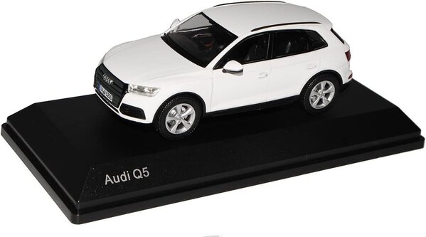 Audi Audi Q5 - 1:43 - iScale