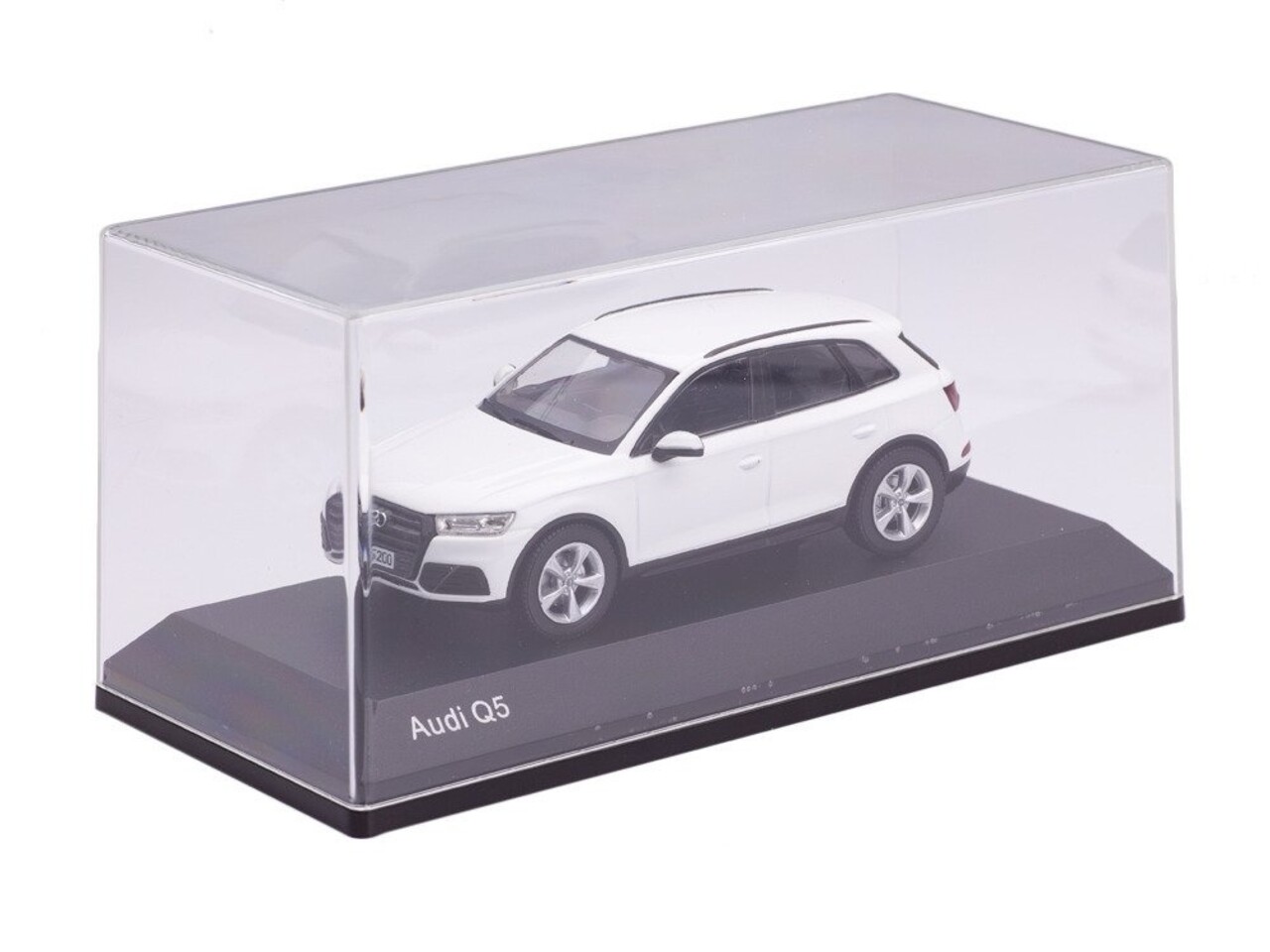 Audi Audi Q5 - 1:43 - iScale