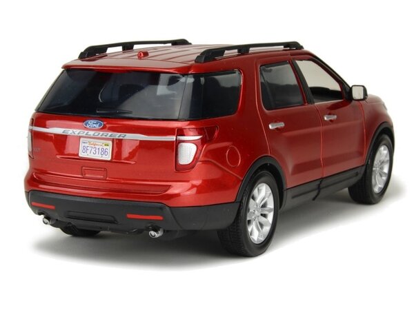 Ford Ford Explorer XLT 2015 - 1:18 - Motor Max Ford Ford Explorer XLT 2015 - 1:18 - Motor Max