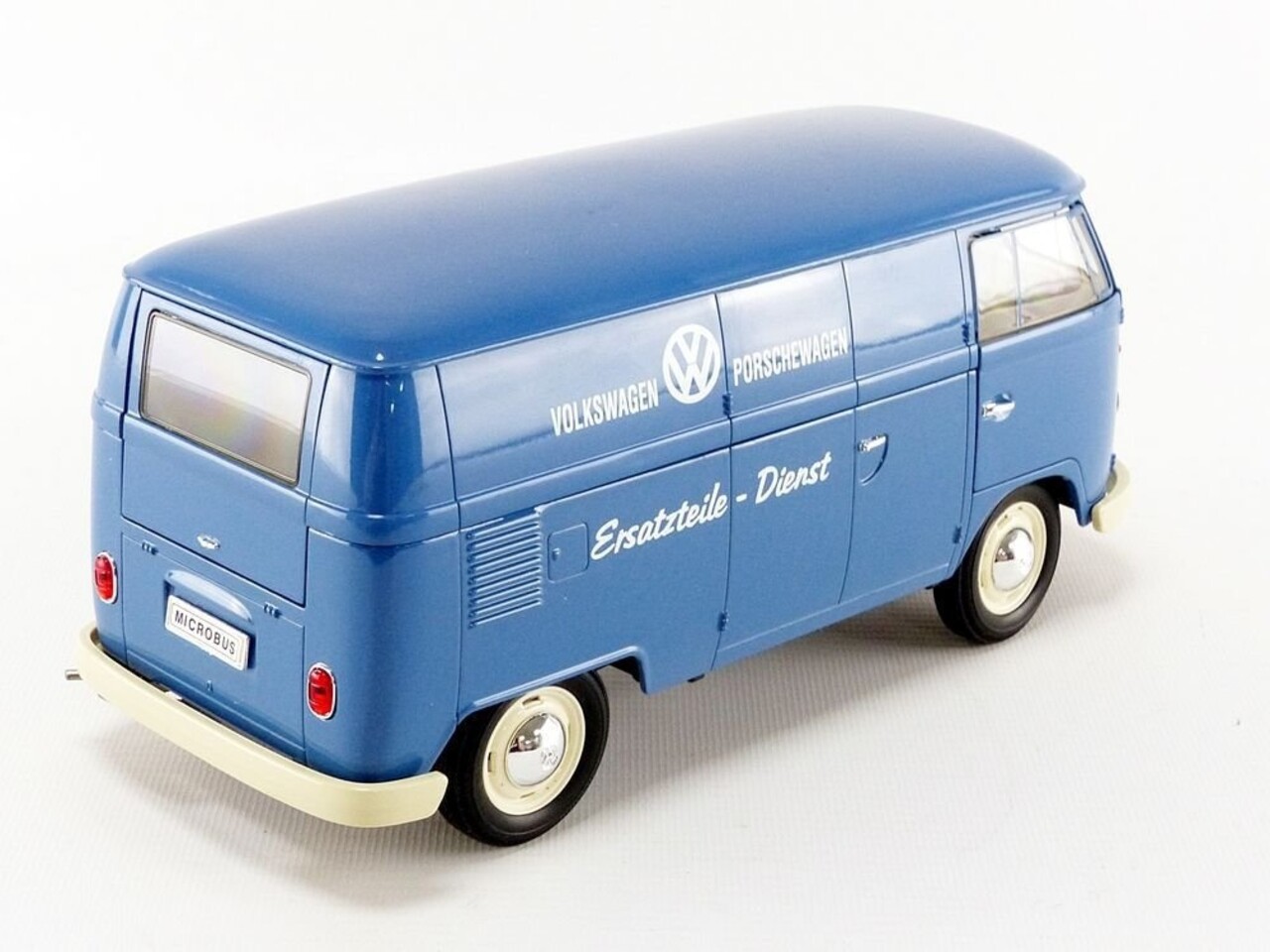 Volkswagen Volkswagen T1 Bus 'Volkswagen Porschewagen Ersatzteile - Dienst' 1963 - 1:18 - Welly Volkswagen Volkswagen T1 Bus 'Volkswagen Porschewagen Ersatzteile - Dienst' 1963 - 1:18 - Welly