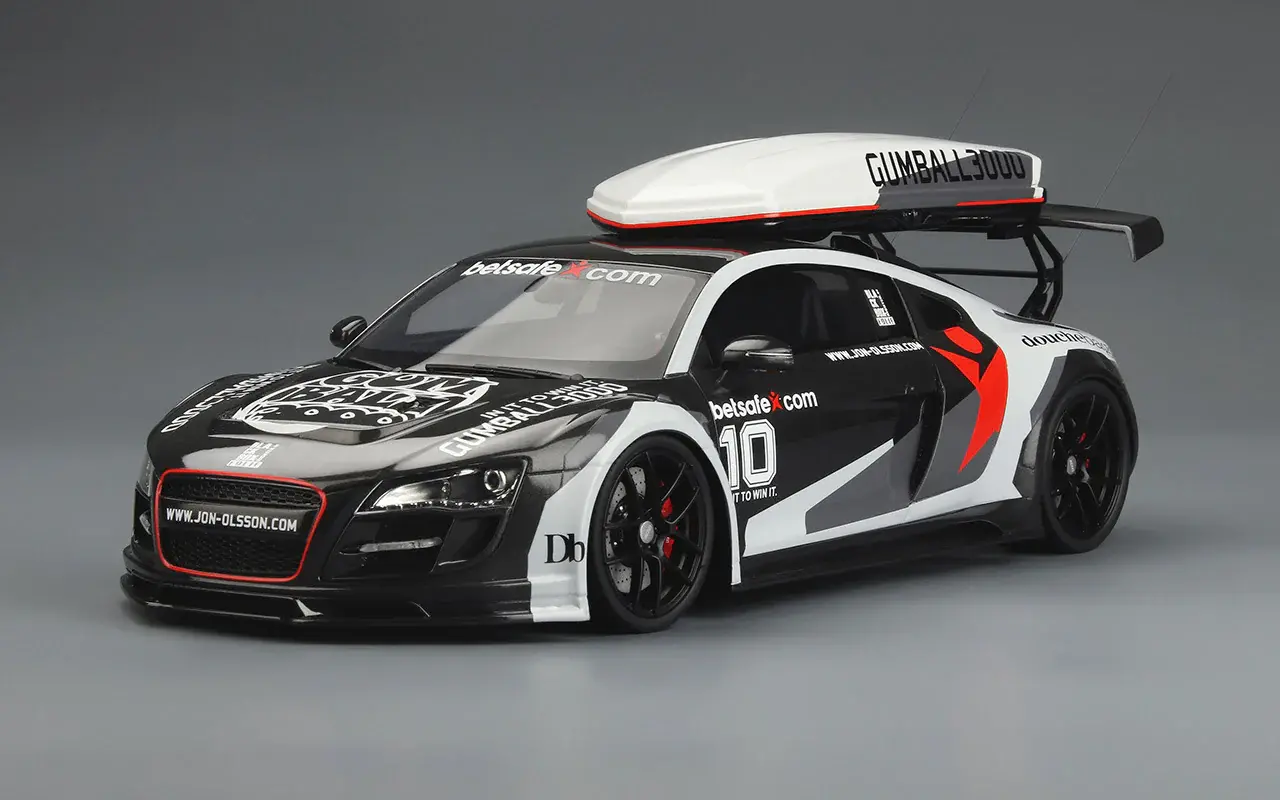 Audi Audi R8 #10 Camo Body Kit 2013 - 1:18 - GT Spirit Audi Audi R8 #10 Camo Body Kit 2013 - 1:18 - GT Spirit