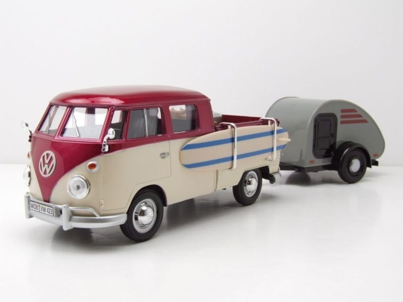 Volkswagen Volkswagen T1 (Type 2) Double Cab + Trailer 1962 'Week at the Beach Set' - 1:24 - Motor Max