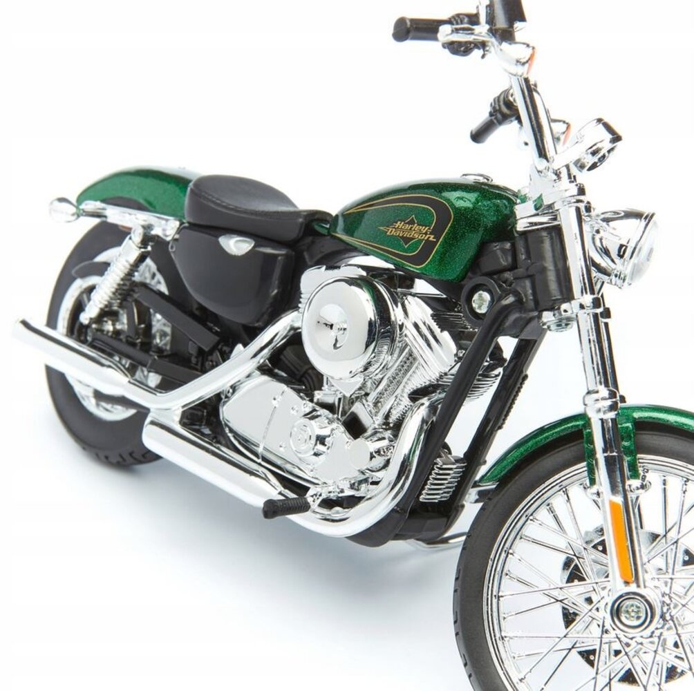 Harley Davidson Harley-Davidson XL 1200V Seventy-Two 2013 - 1:12 - Maisto Harley Davidson Harley-Davidson XL 1200V Seventy-Two 2013 - 1:12 - Maisto