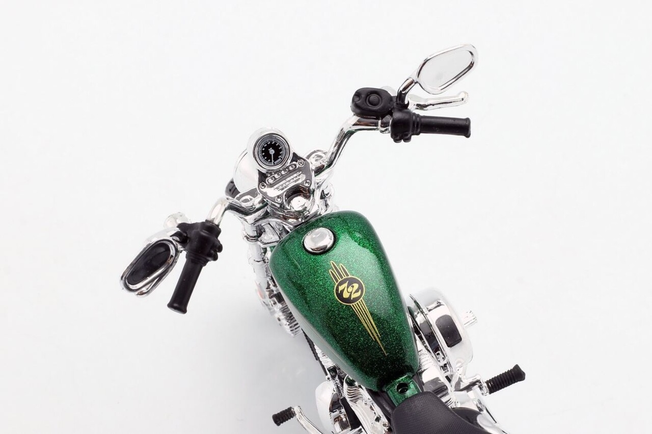 Harley Davidson Harley-Davidson XL 1200V Seventy-Two 2013 - 1:12 - Maisto Harley Davidson Harley-Davidson XL 1200V Seventy-Two 2013 - 1:12 - Maisto