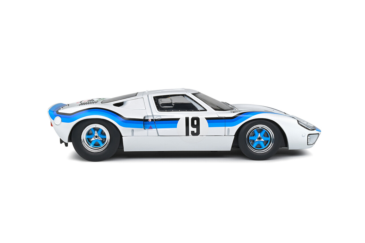 Ford Ford GT40 MK1 #19 Angola Championship 1973 - 1:18 - Solido Ford Ford GT40 MK1 #19 Angola Championship 1973 - 1:18 - Solido