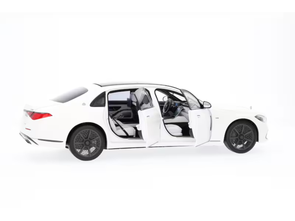 Mercedes-Benz Mercedes-Benz Maybach S680 4Matic (X223) - 1:18 - Norev Mercedes-Benz Mercedes-Benz Maybach S680 4Matic (X223) - 1:18 - Norev