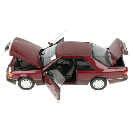 Mercedes-Benz Mercedes-Benz 300 CE-24 (C124) 1988 - 1:18 - Norev Mercedes-Benz Mercedes-Benz 300 CE-24 (C124) 1988 - 1:18 - Norev