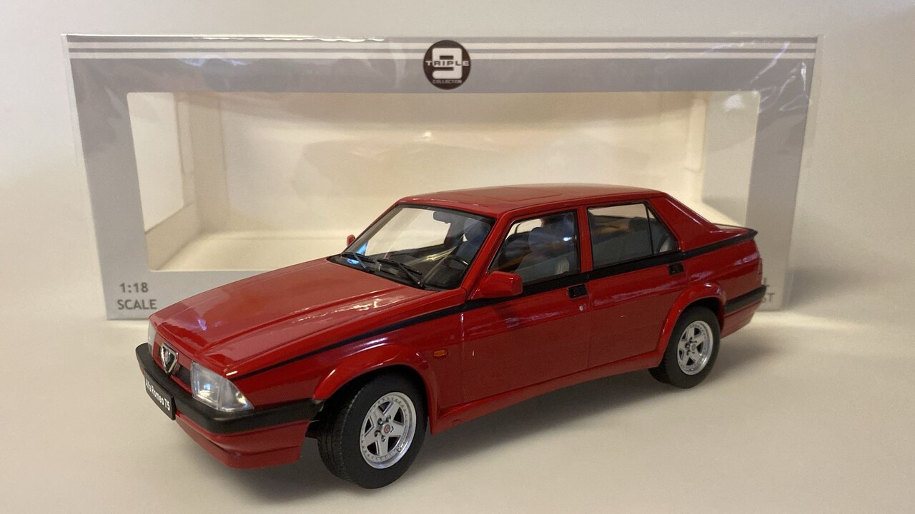 トリプル9 1/18 アルファロメオ 75 1991 (レッド) Alfa Romeo 75 1991 - 1:18 - Triple 9 Collection - HMKT