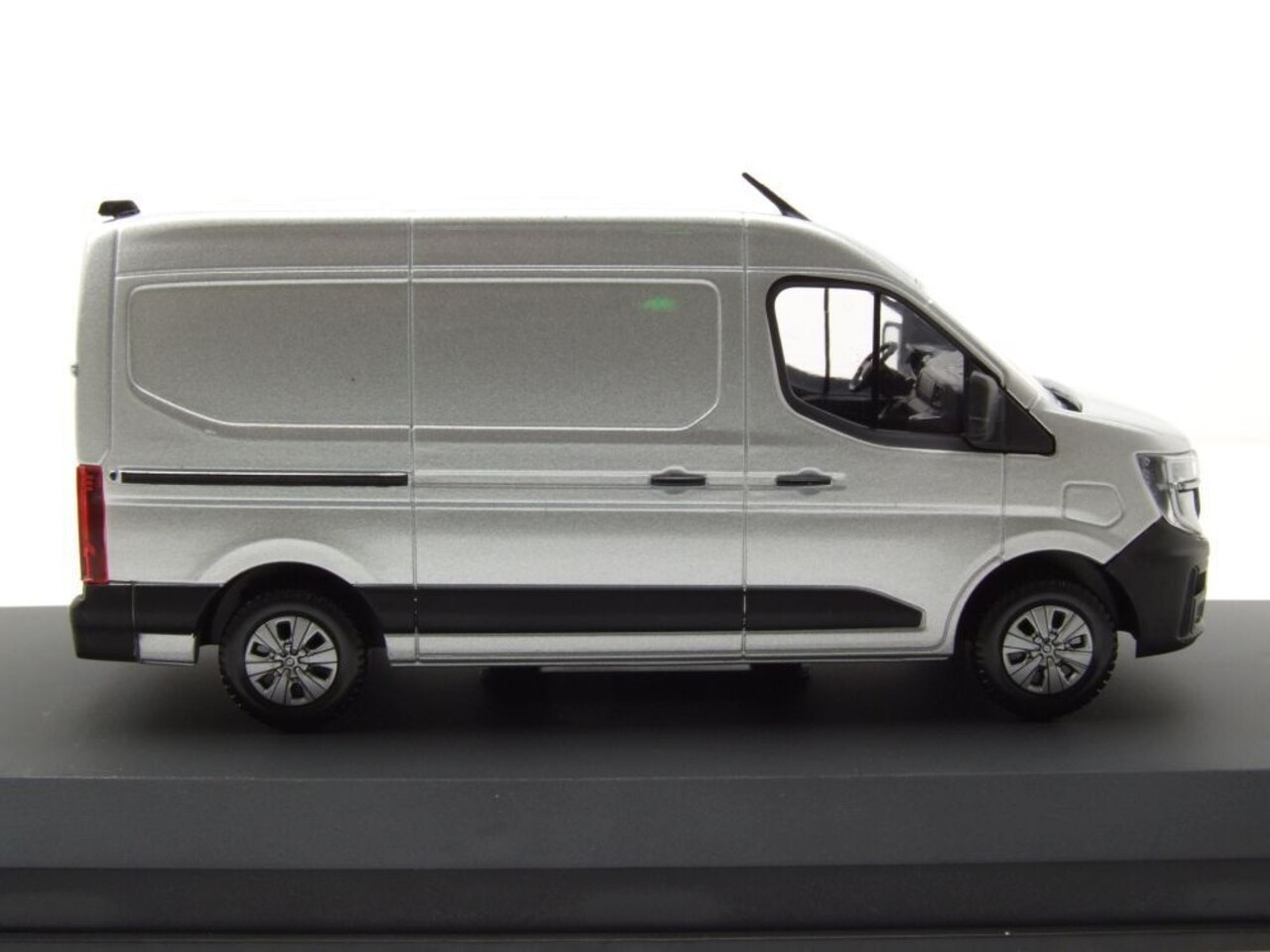 Renault Renault Master E-Tech 100% Electric 2024 - 1:43 - Norev Renault Renault Master E-Tech 100% Electric 2024 - 1:43 - Norev