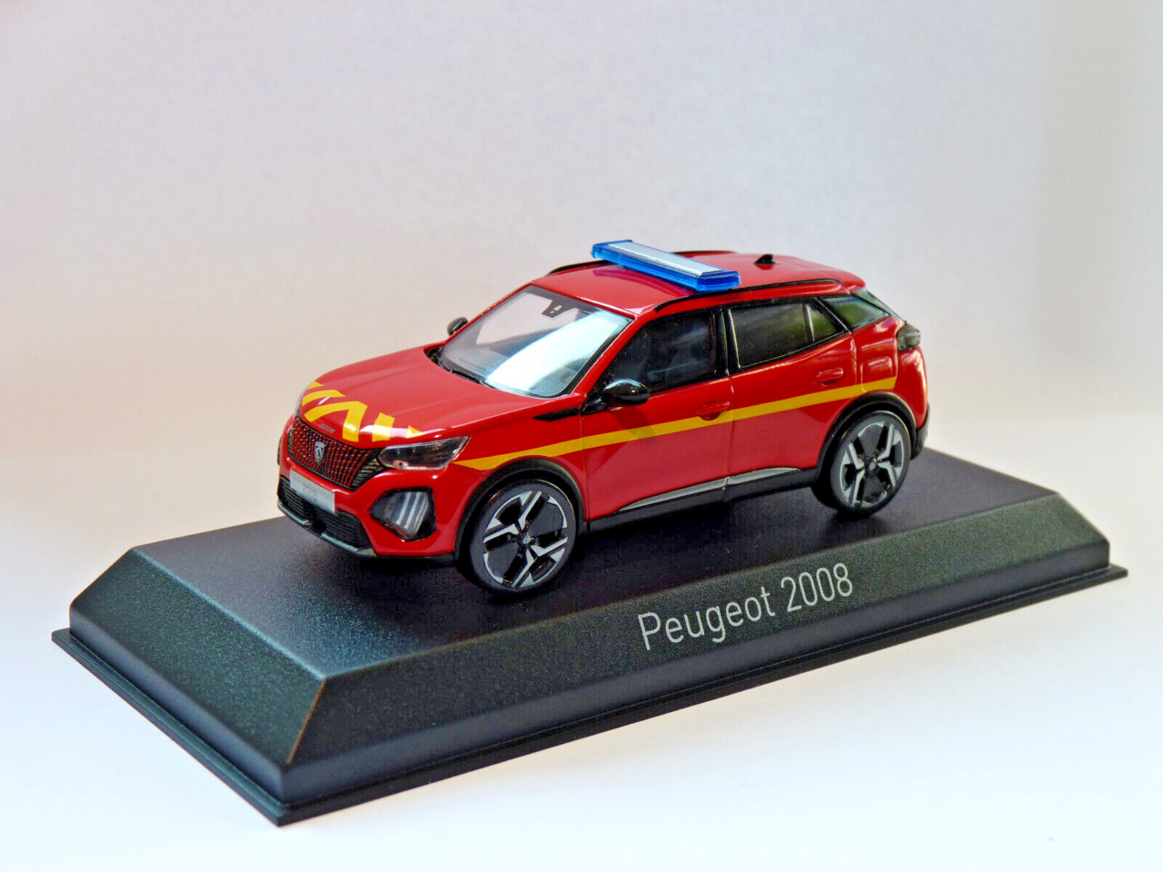 Peugeot Peugeot 2008 GT 2024 Fire Department - 1:43 - Norev Peugeot Peugeot 2008 GT 2024 Fire Department - 1:43 - Norev