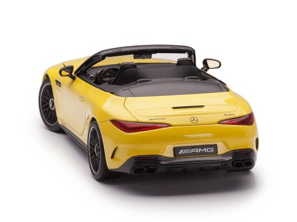 Mercedes-Benz Mercedes-AMG SL 63 4Matic+ - 1:18 - iScale Mercedes-Benz Mercedes-AMG SL 63 4Matic+ - 1:18 - iScale