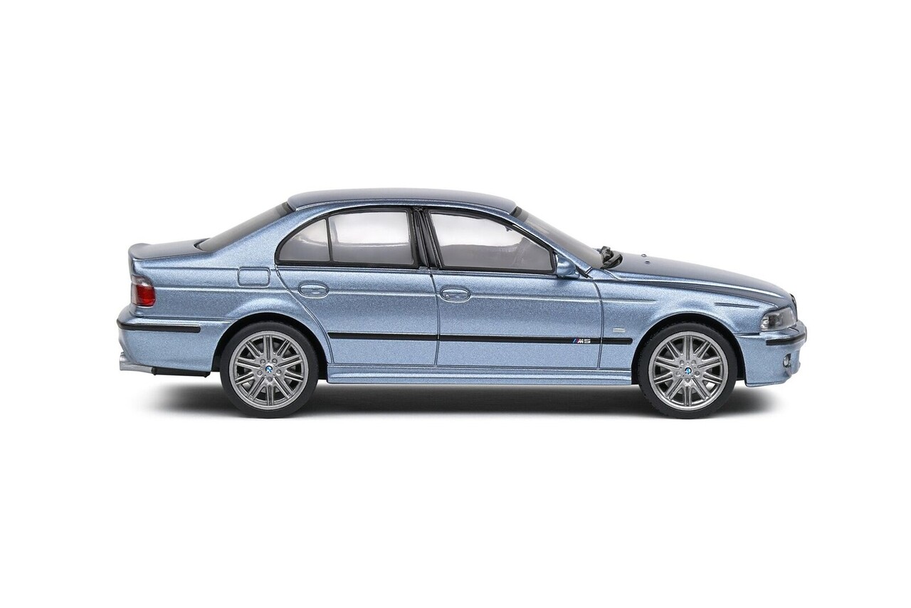 BMW BMW M5 (E39) 5.0 V8 32V 2003 - 1:43 - Solido
