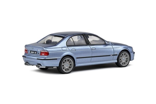 BMW BMW M5 (E39) 5.0 V8 32V 2003 - 1:43 - Solido