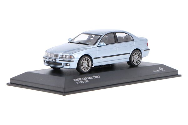 BMW BMW M5 (E39) 5.0 V8 32V 2003 - 1:43 - Solido
