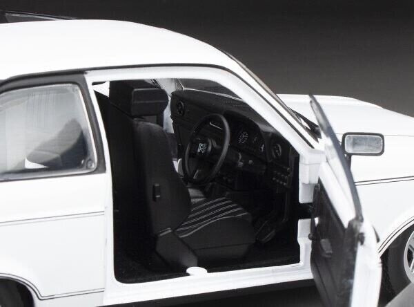 Ford Ford Escort MK II Mexico RHD 1976 - 1:18 - Sun Star Ford Ford Escort MK II Mexico RHD 1976 - 1:18 - Sun Star