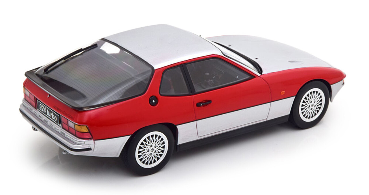 Porsche Porsche 924 Turbo 1986 - 1:18 - KK Scale Porsche Porsche 924 Turbo 1986 - 1:18 - KK Scale