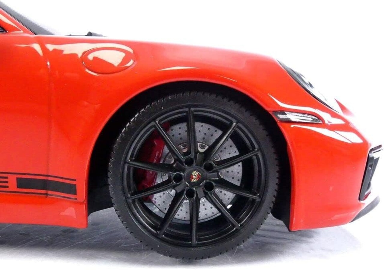 Porsche Porsche 911 Carrera 4S 2019 - 1:18 - Minichamps Porsche Porsche 911 Carrera 4S 2019 - 1:18 - Minichamps