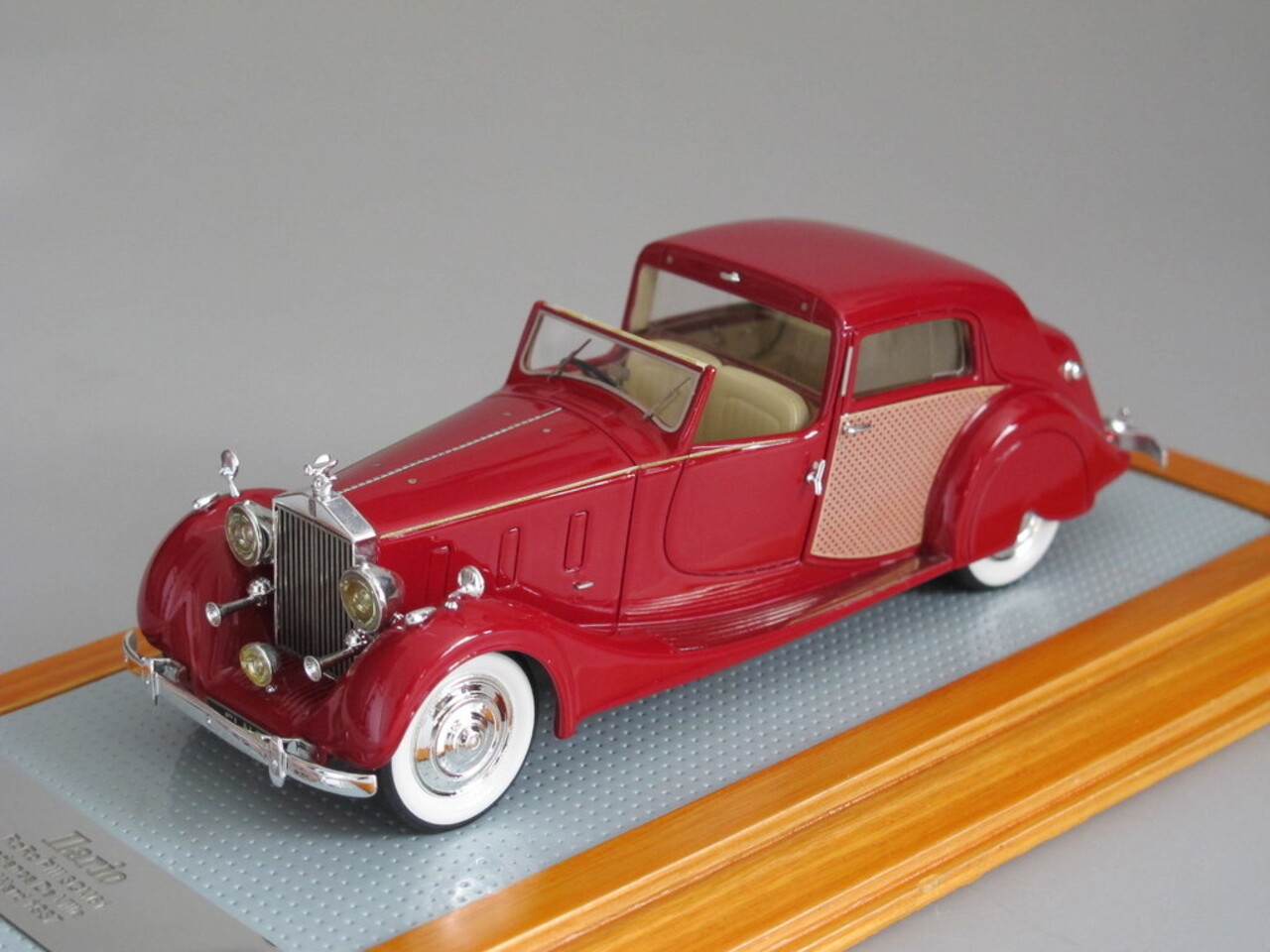 Rolls-Royce Rolls-Royce Phantom III Sedanca De Ville Park Ward Semiconvertible 1937 - 1:43 - Ilario Models Rolls-Royce Rolls-Royce Phantom III Sedanca De Ville Park Ward Semiconvertible 1937 - 1:43 - Ilario Models